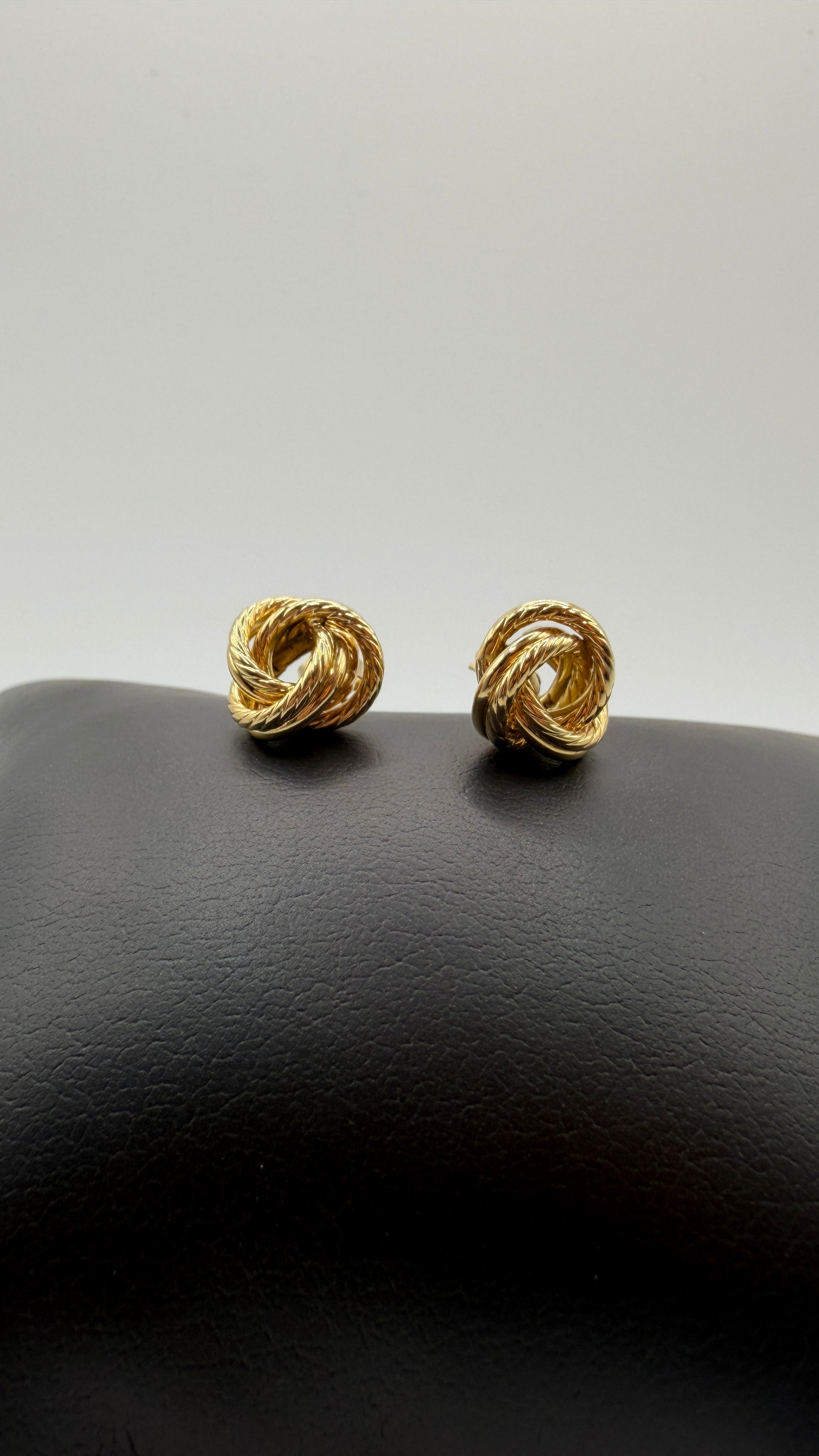 14K Solid Gold Knot Stud Earrings