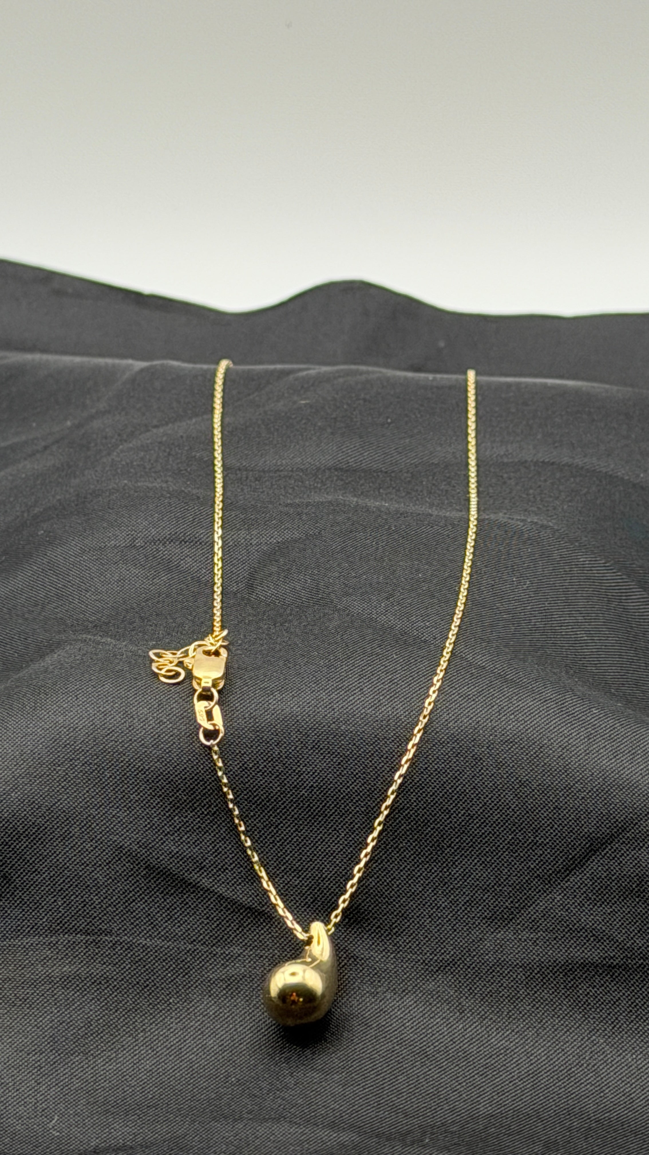 14K Solid Gold Teardrop Pendant Necklace – 18"