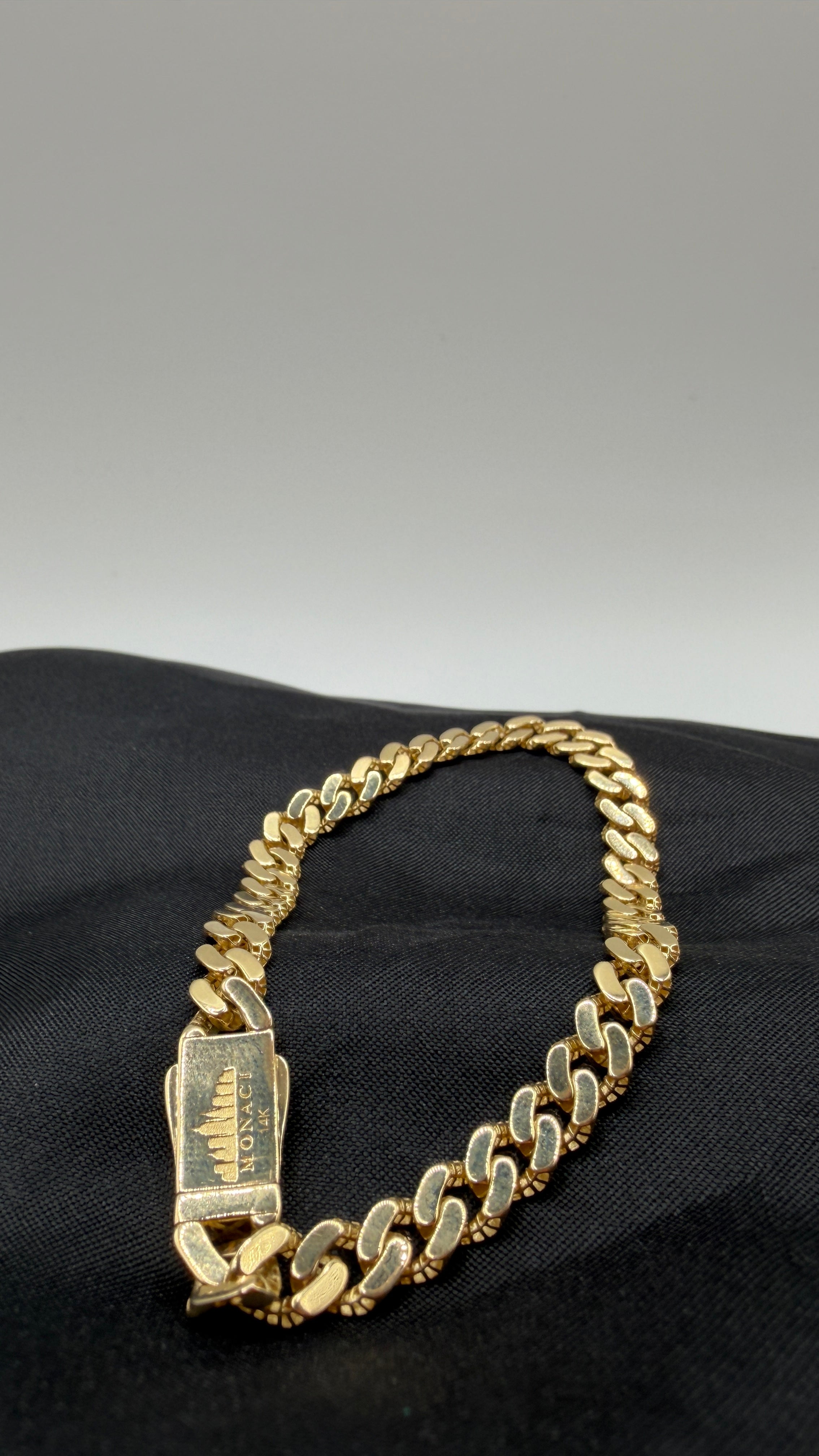 Monaci Cuban Bracelet – Solid 14K Gold | 6.1mm | 8” | 6.22g