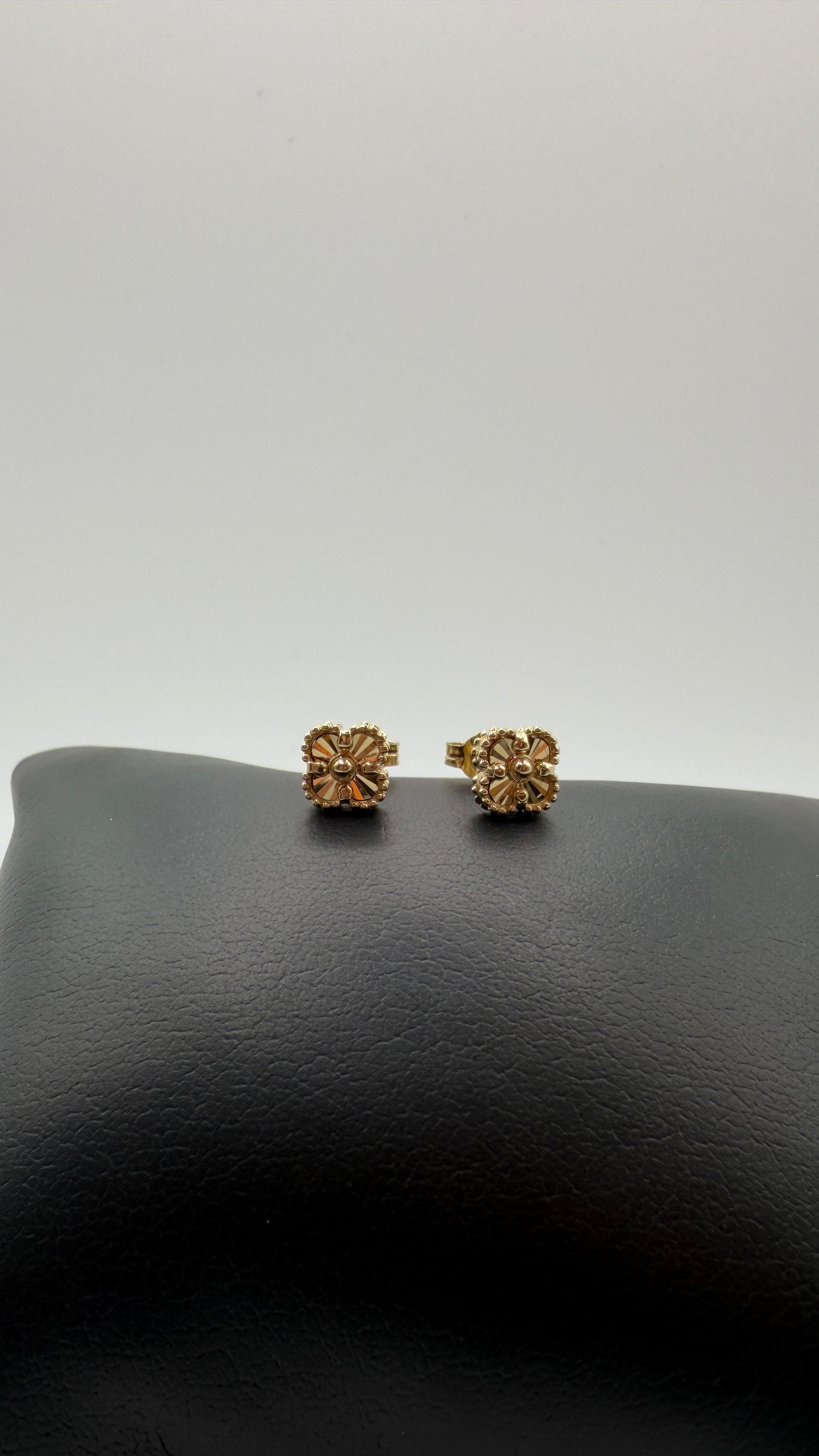 14K Solid Gold Clover Style Stud Earrings