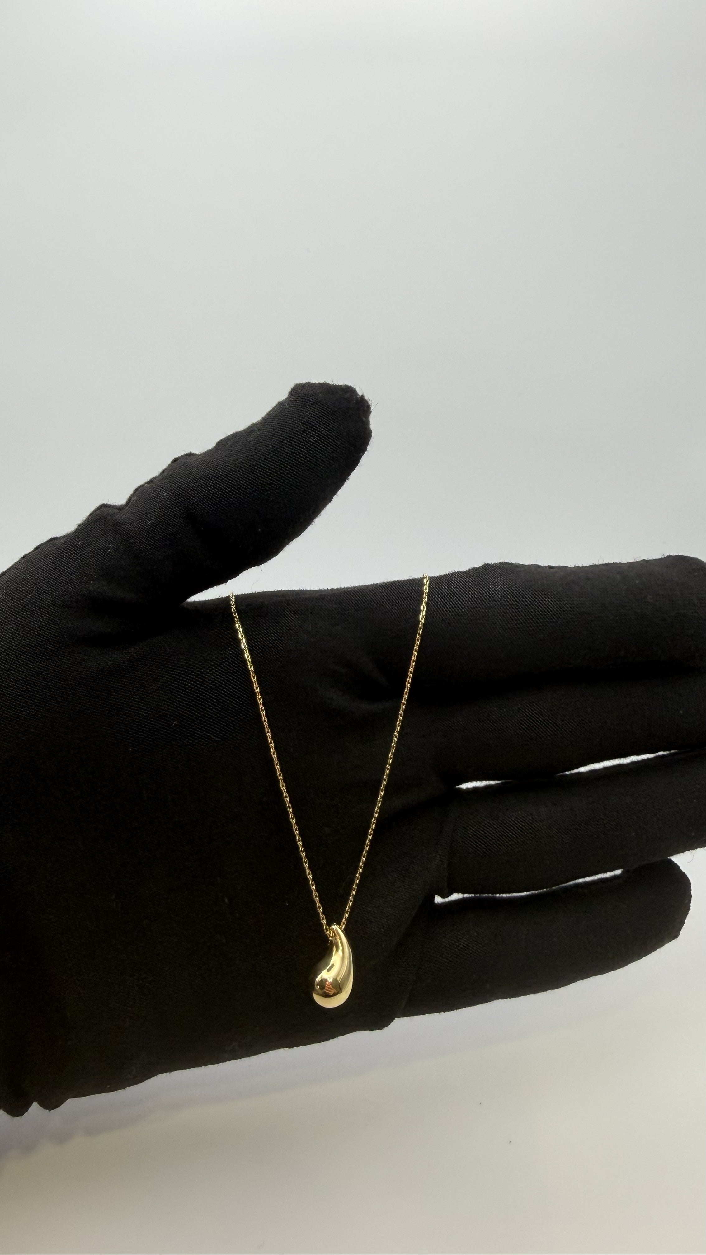 14K Solid Gold Teardrop Pendant Necklace – 18"