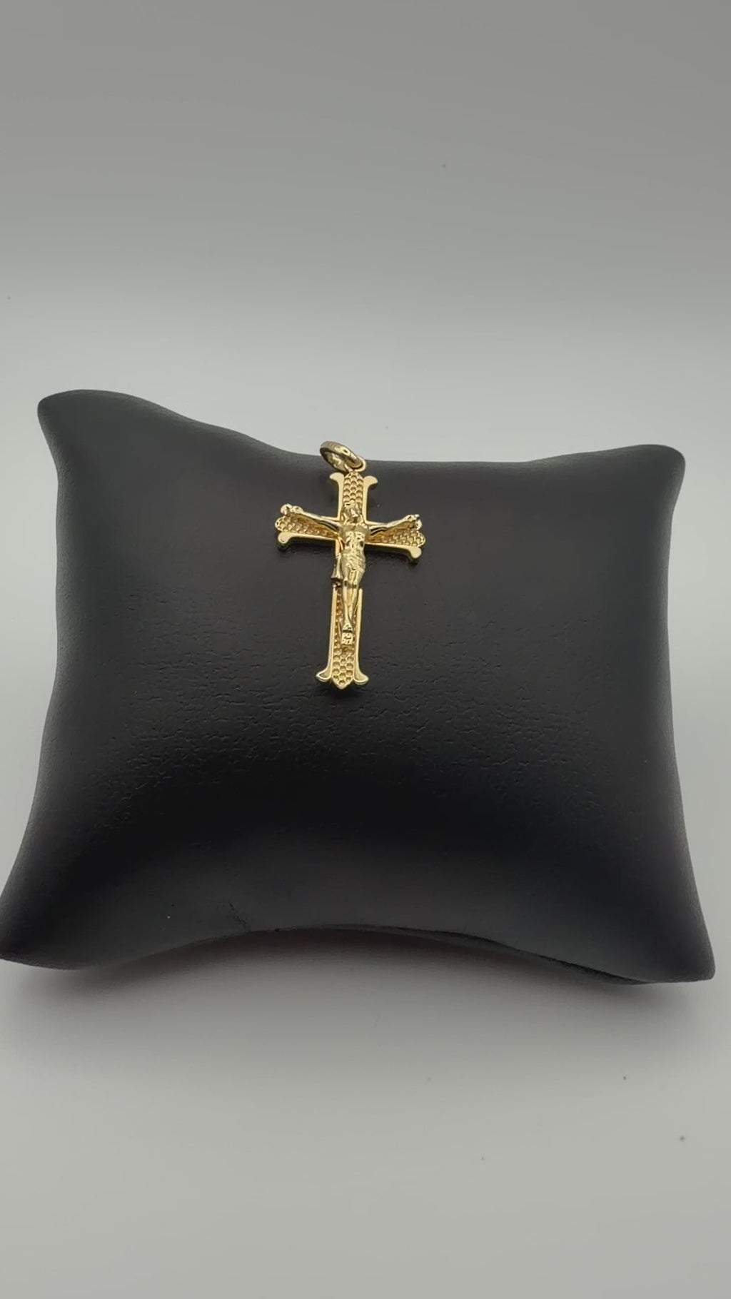 14K Solid Gold Crucifix Pendant – 31.75mm
